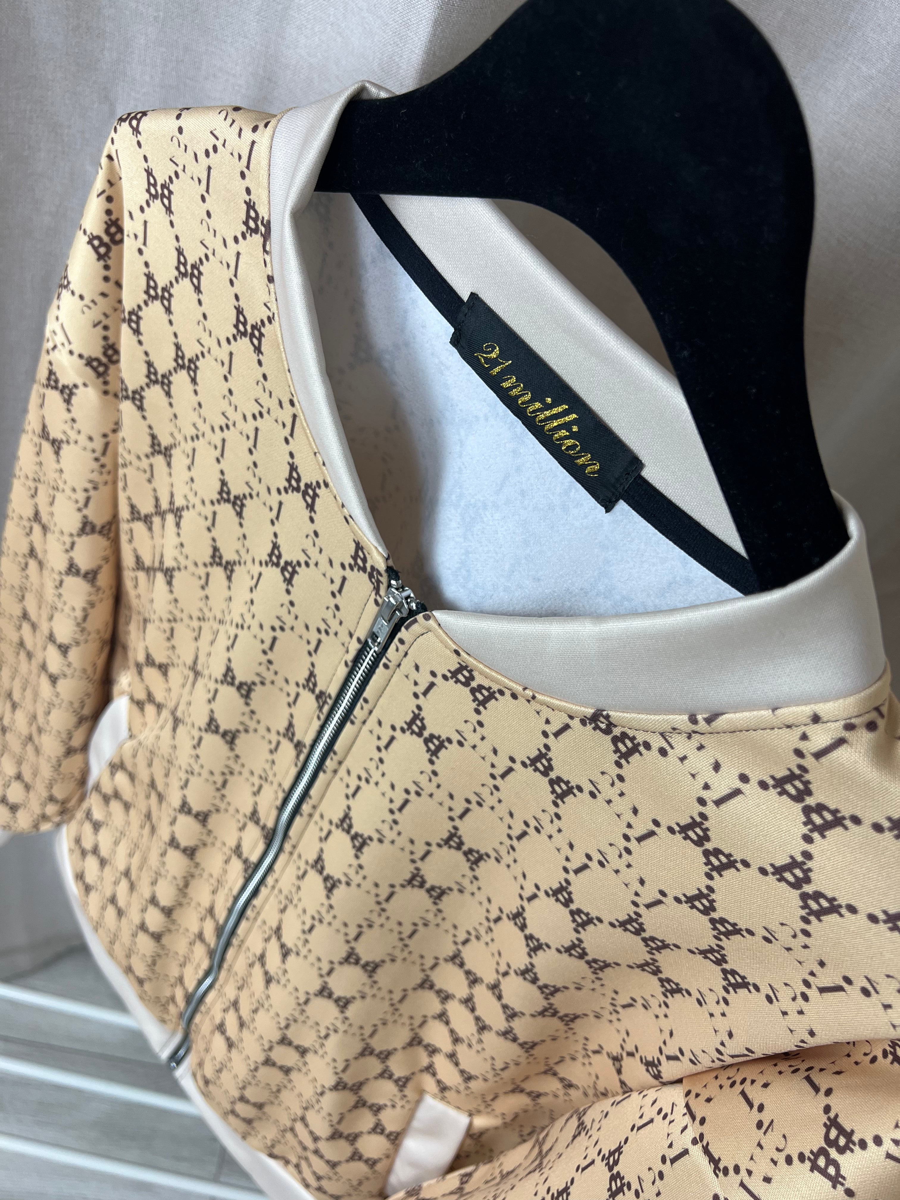 Genesis Bombers | champagne
