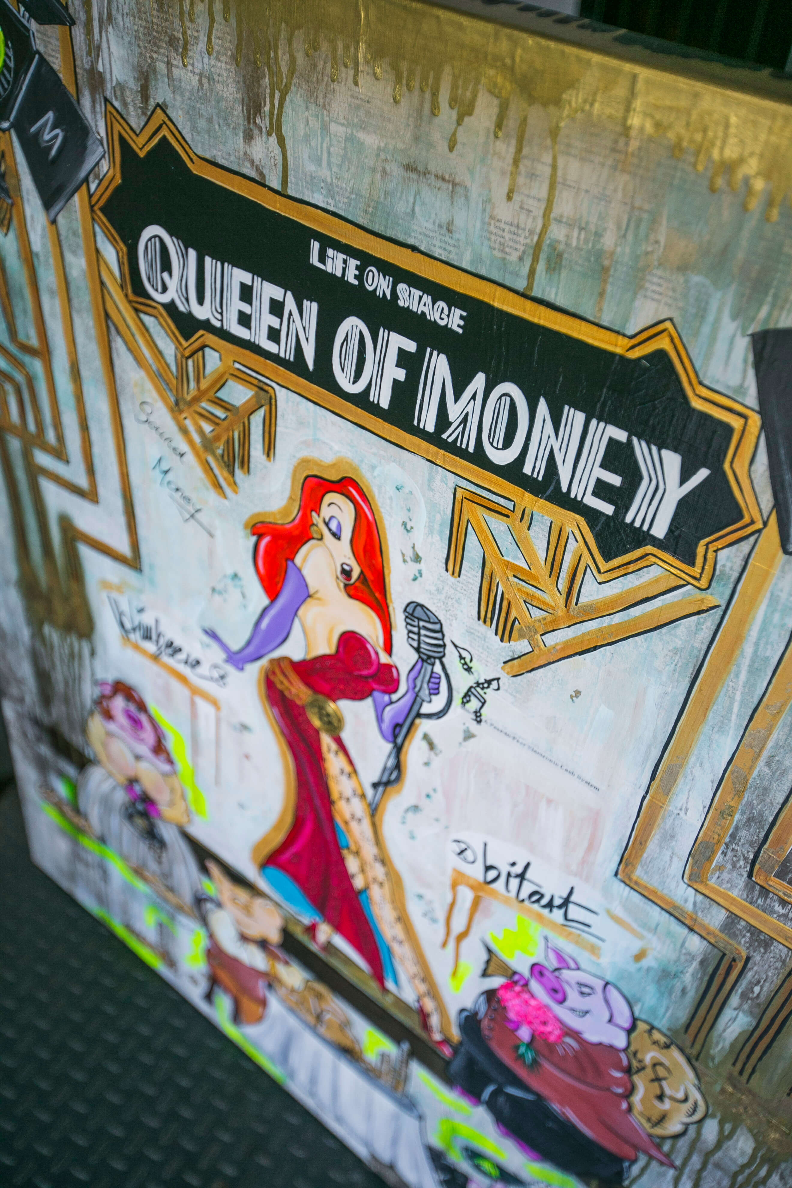 QUEEN OF MONEY